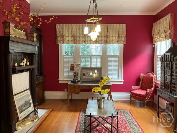 $7,500 | 920 East Victory Drive, Savannah, GA 31401