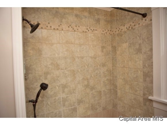 304 North Main Street Athens, IL 62613 - Photo 17 of 21 Gallery Image 17