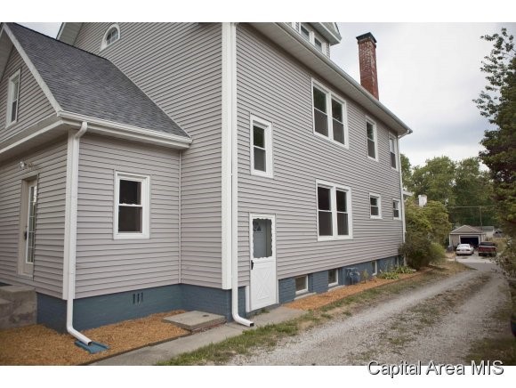 304 North Main Street Athens, IL 62613 - Photo 2 of 21 Gallery Image 2