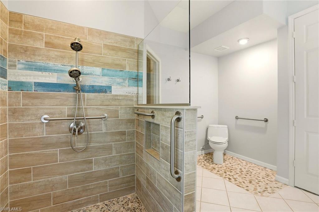 1717 Marsh Run Naples, FL 34109 - Photo 16 of 32