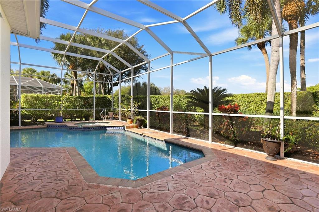 1717 Marsh Run Naples, FL 34109 - Photo 21 of 32