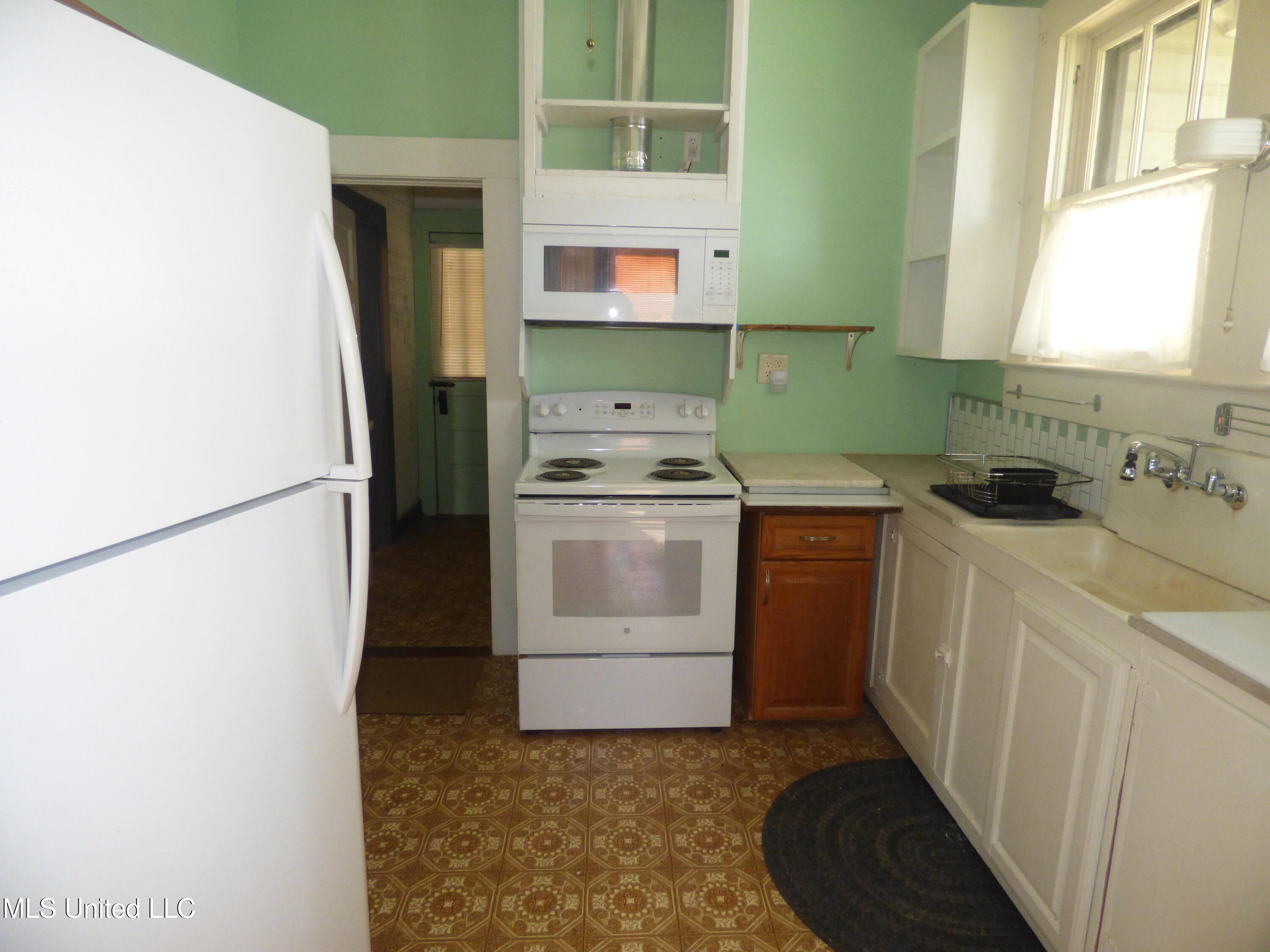 420 Howe Street McComb, MS 39648 - Photo 4 of 10 P1330509