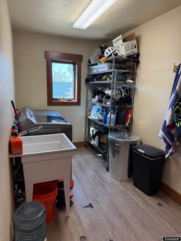 $540,000 | 509 West Farm Street, Saratoga, WY 82331