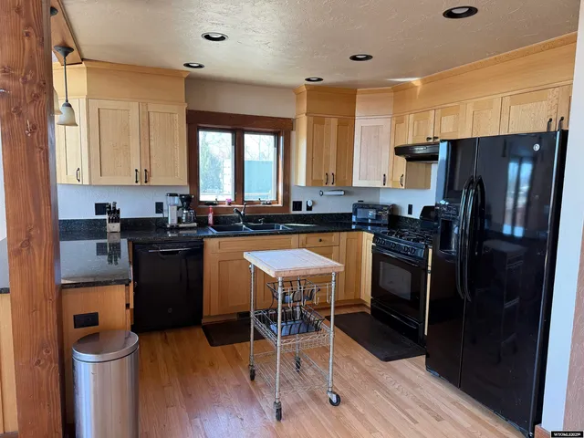 $540,000 | 509 West Farm Street, Saratoga, WY 82331