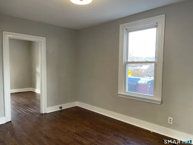 $1,850 | 98 Carroll Street, Naugatuck, CT 06770