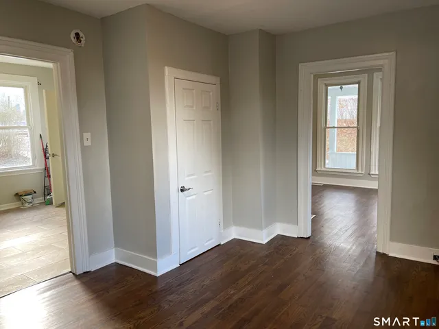 $1,850 | 98 Carroll Street, Naugatuck, CT 06770