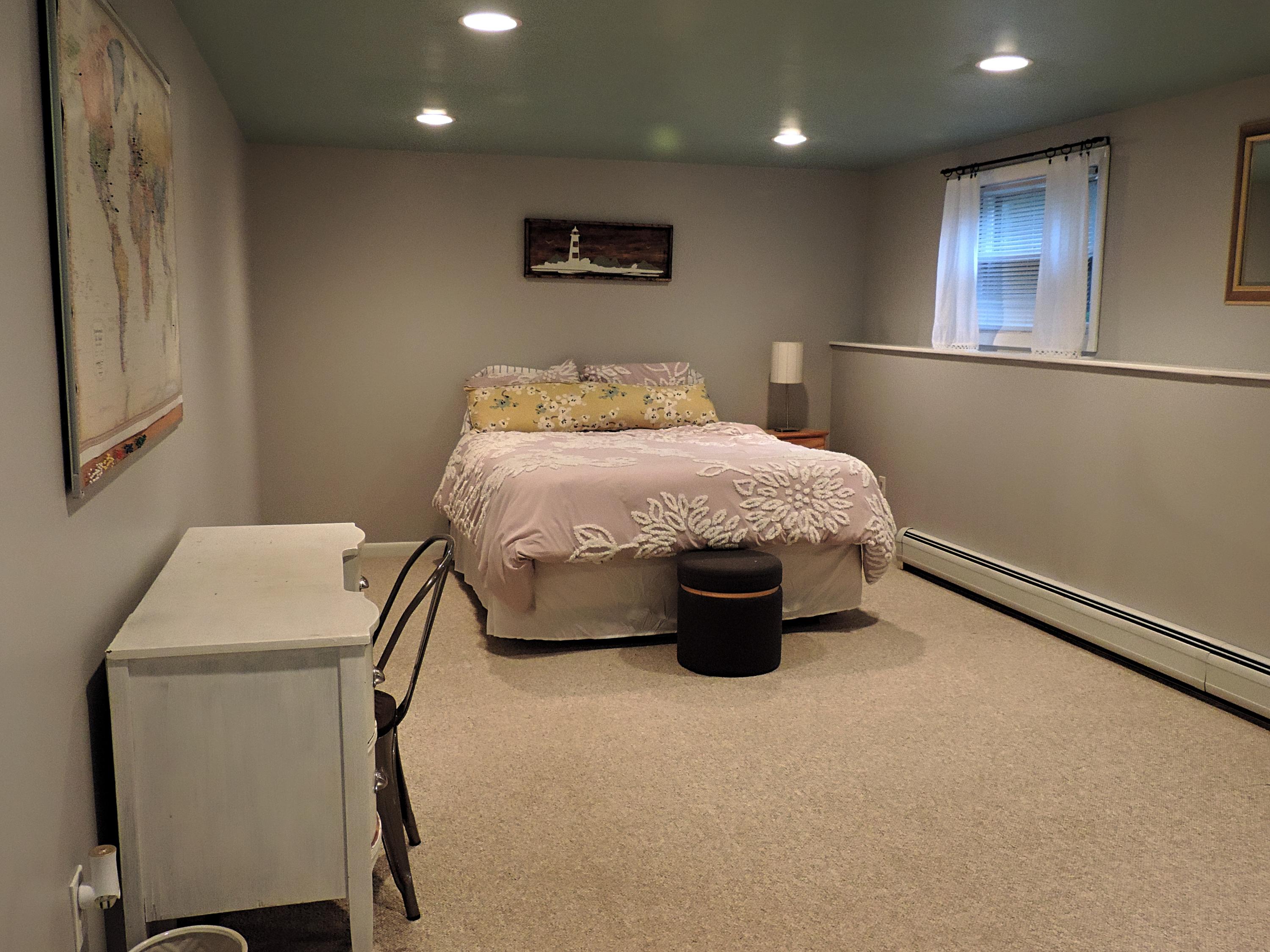 16 Ridge Road Cape Elizabeth, ME 04107 - Photo 27 of 42 downstairs bedroom