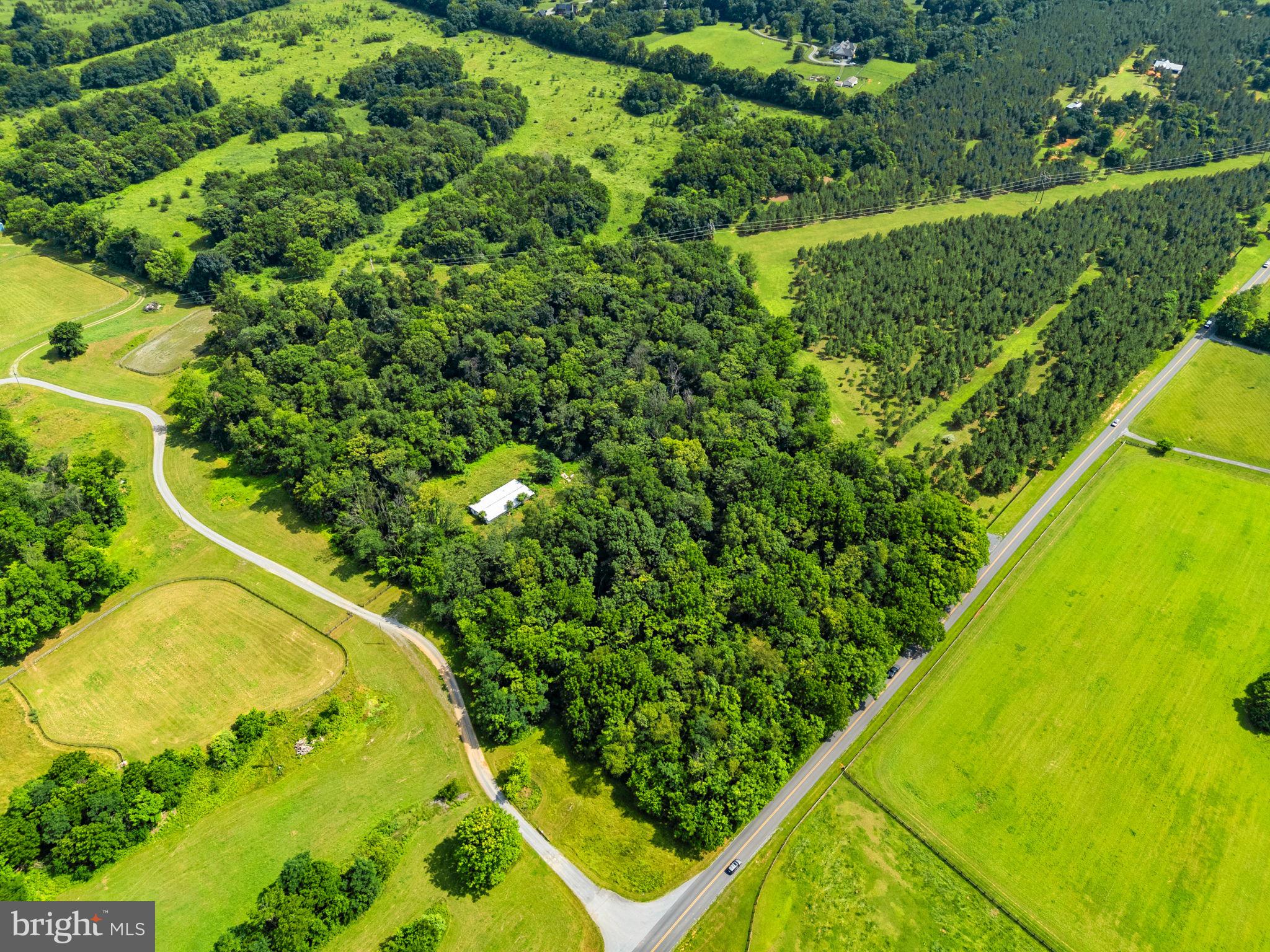 860 Summit Point Road Berryville, VA 22611 - Photo 5 of 20