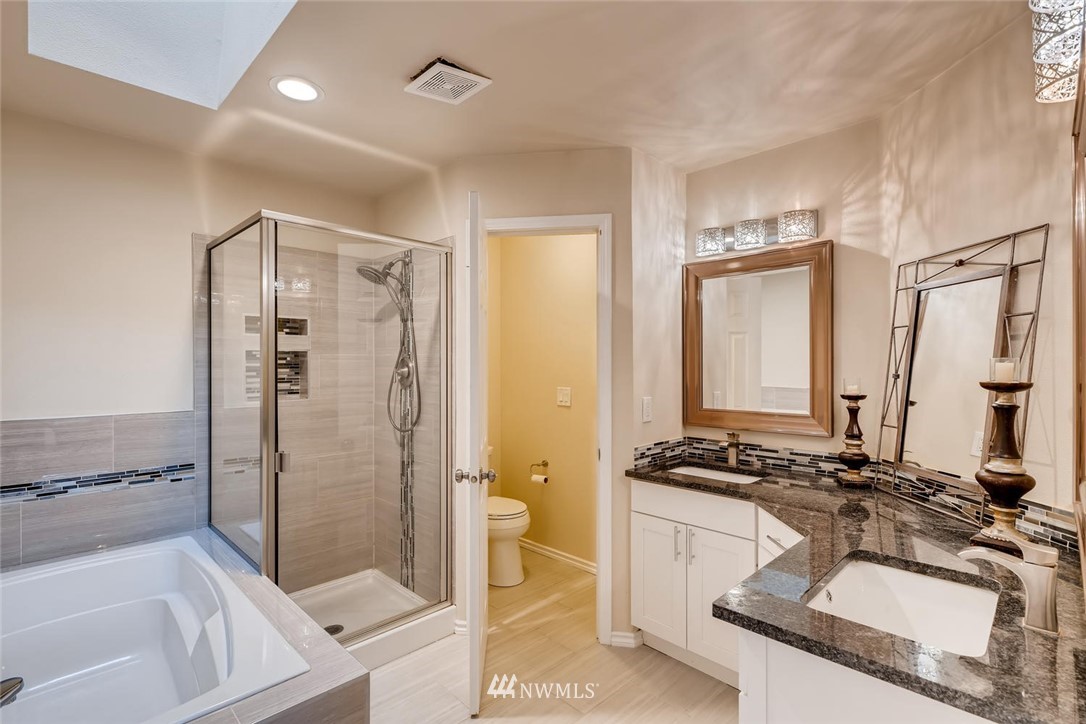 17533 110 Lane Southeast, Unit 17 Renton, WA 98055 - Photo 16 of 25 Gallery Image 16