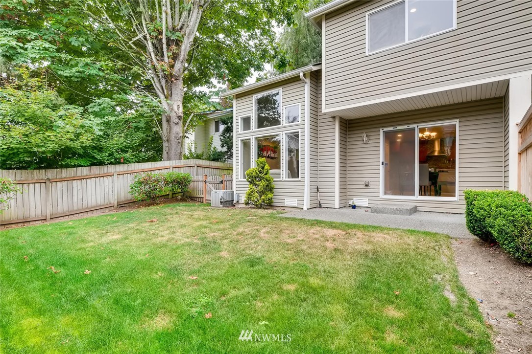 17533 110 Lane Southeast, Unit 17 Renton, WA 98055 - Photo 24 of 25 Gallery Image 24