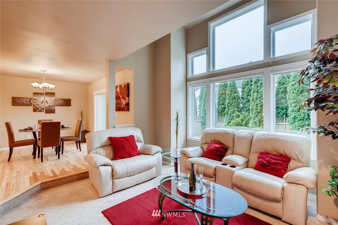 17533 110 Lane Southeast, Unit 17 Renton, WA 98055 - Photo 6 of 25 Gallery Image 6