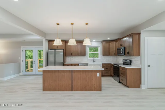 $579,900 | 826 Long Mill Road, Athens, TN 37303