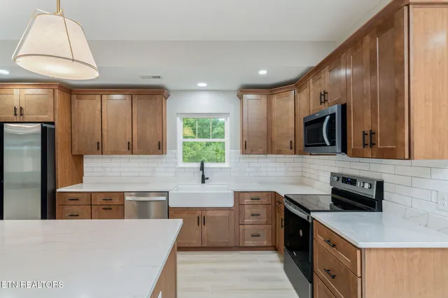 $579,900 | 826 Long Mill Road, Athens, TN 37303