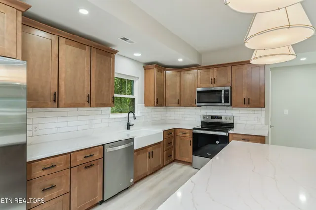 $579,900 | 826 Long Mill Road, Athens, TN 37303