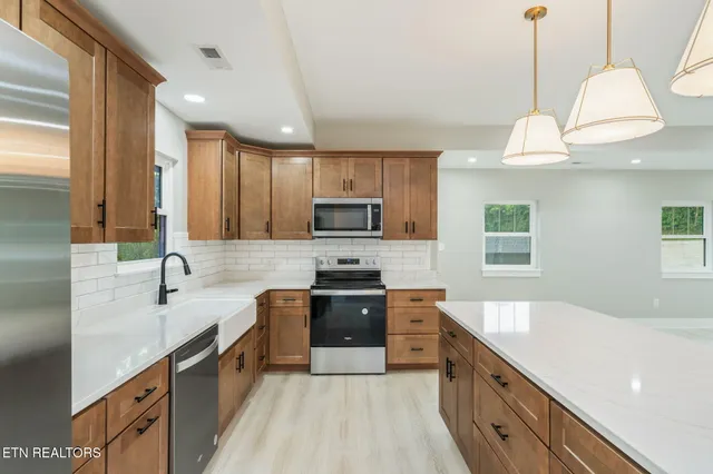 $579,900 | 826 Long Mill Road, Athens, TN 37303