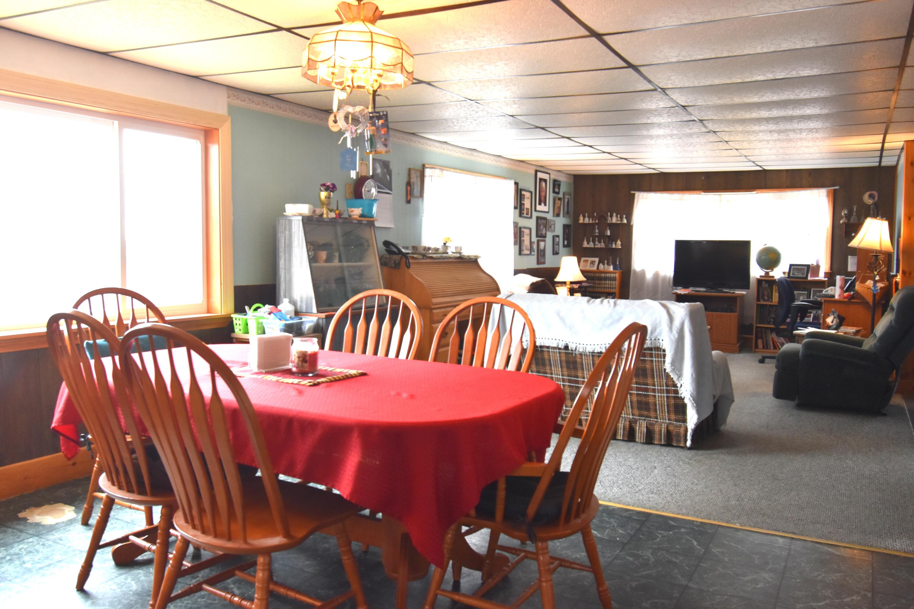 318 Bigelow Road St. Albans, ME 04971 - Photo 17 of 30 Dining area