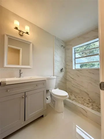 $2,800 | 2730 Northeast 9th Terrace, Pompano Beach, FL 33064