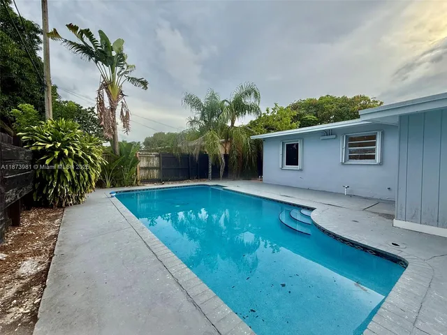 $2,800 | 2730 Northeast 9th Terrace, Pompano Beach, FL 33064