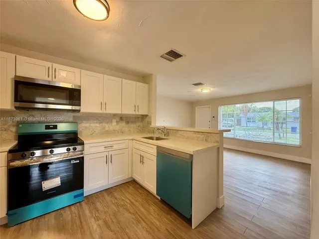 $2,800 | 2730 Northeast 9th Terrace, Pompano Beach, FL 33064