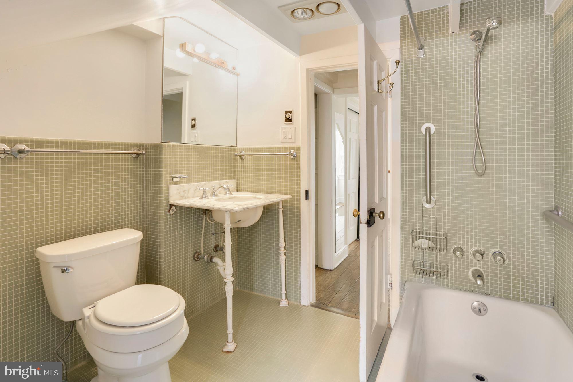 1068 30th Street Northwest Washington, DC 20007 - Photo 21 of 32 Bathroom