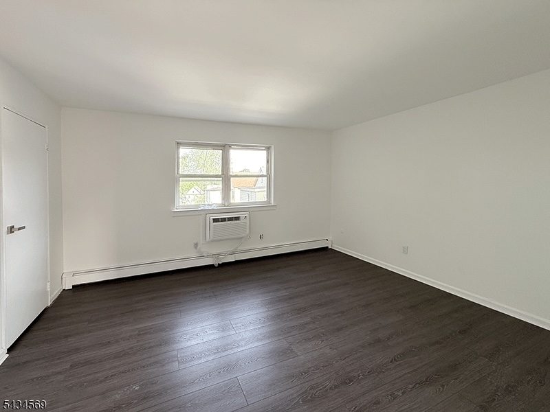 19 Van Rensselear Street, Unit 8 Belleville, NJ 07109 - Photo 7 of 9