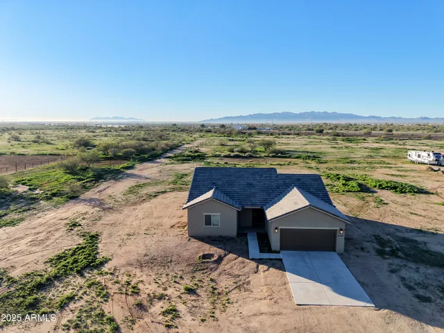 $399,900 | 21309 West Sleepy Ranch Road, Wittmann, AZ 85361
