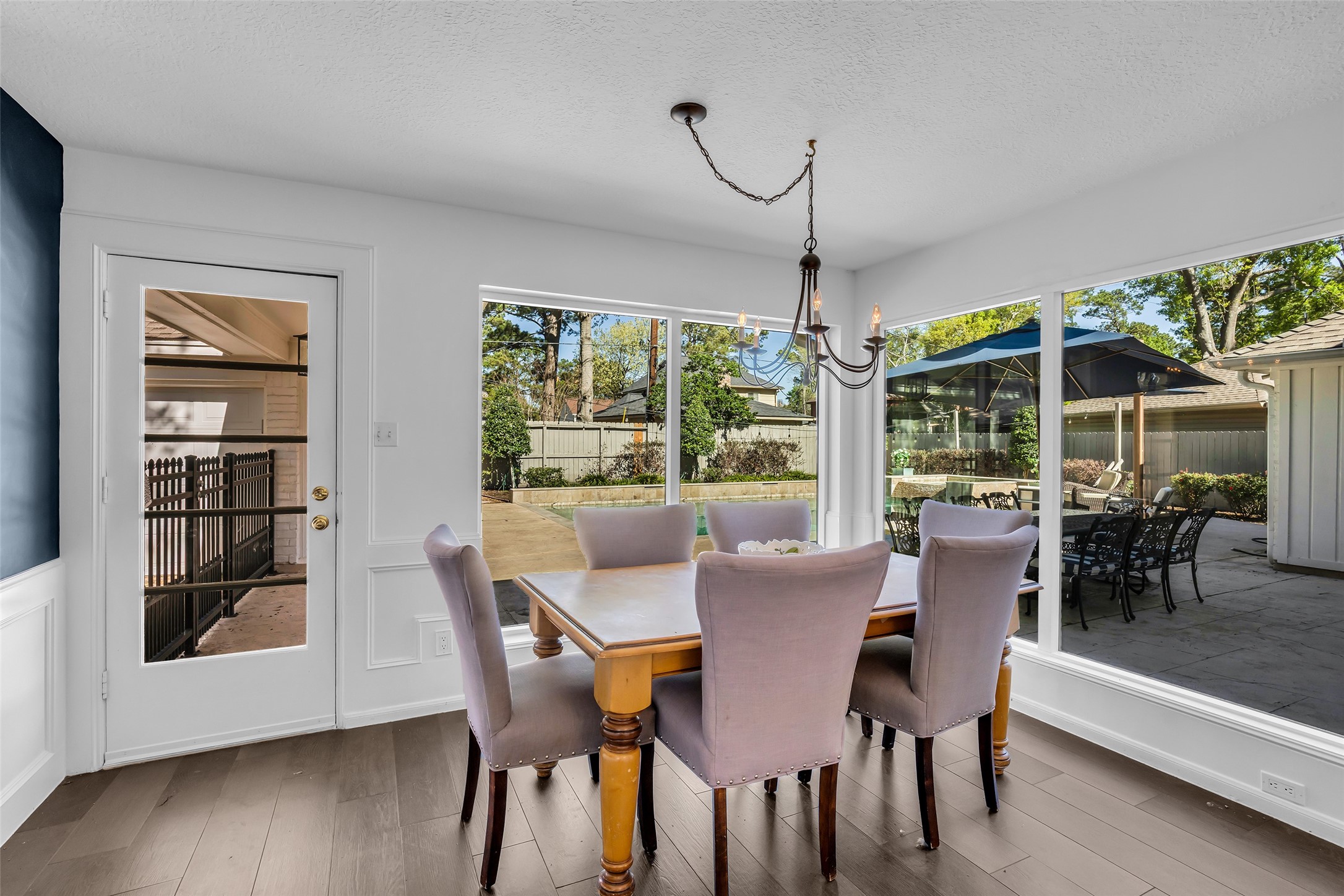 9318 Appin Falls Drive Spring, TX 77379 - Photo 12 of 35 Breakfast room overlooks pool