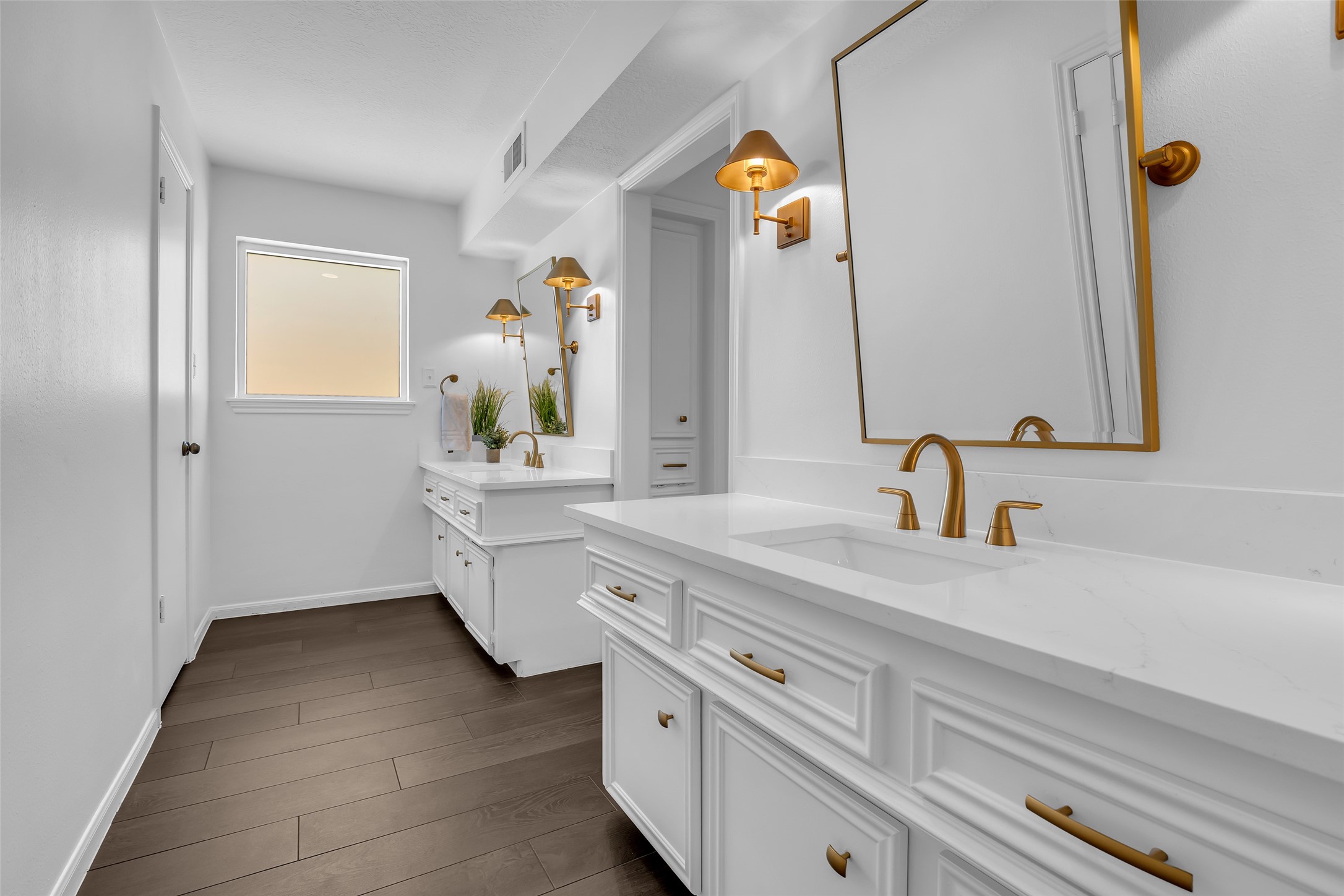 9318 Appin Falls Drive Spring, TX 77379 - Photo 19 of 35 Primary double vanities