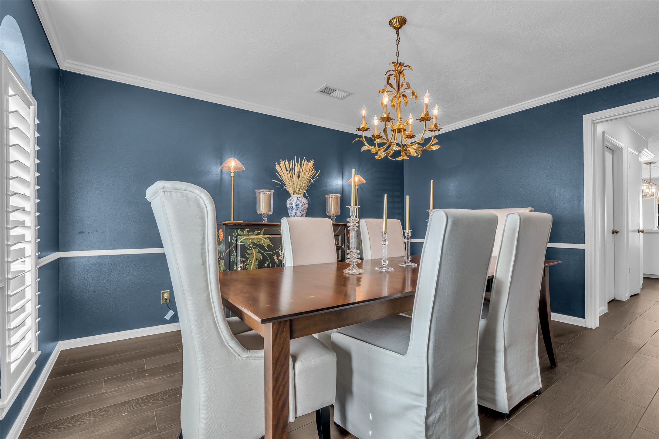 9318 Appin Falls Drive Spring, TX 77379 - Photo 5 of 35 a dining room with furniture and chandelier
