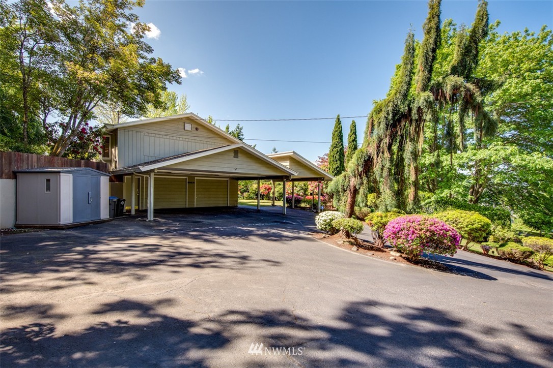 341 Yew Street Bremerton, WA 98310 - Photo 3 of 25 Gallery Image 3