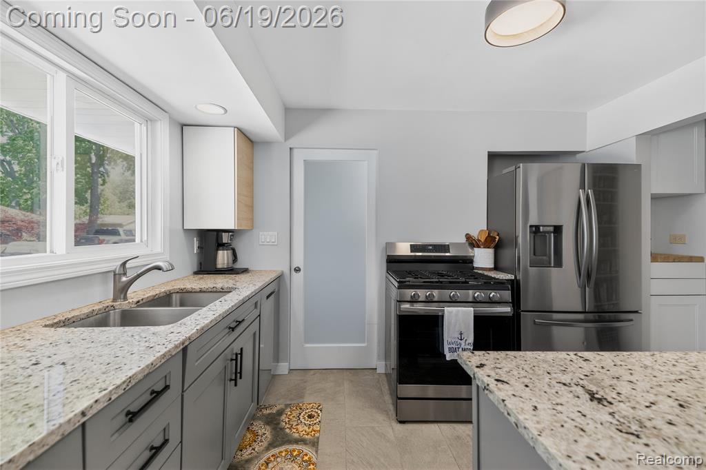 25815 West River Road Grosse Ile, MI 48138 - Photo 18 of 44