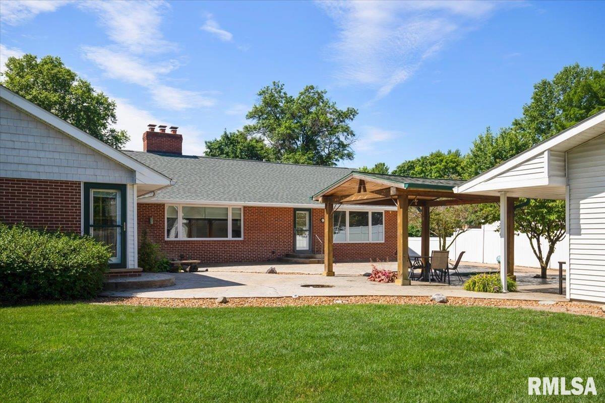 2159 Cherry Road Springfield, IL 62704 - Photo 9 of 42