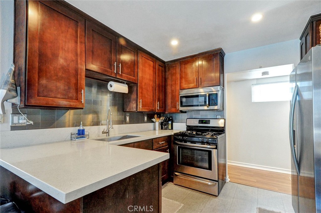 24141 High Knob Road, Unit G Diamond Bar, CA 91765 - Photo 14 of 33