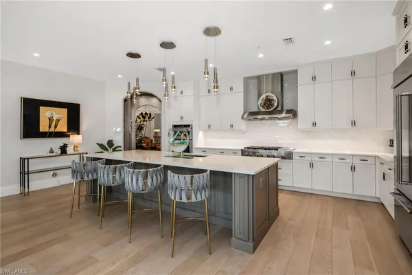 $1,695,000 | 16336 Corsica Way, Unit 201, Naples, FL 34110