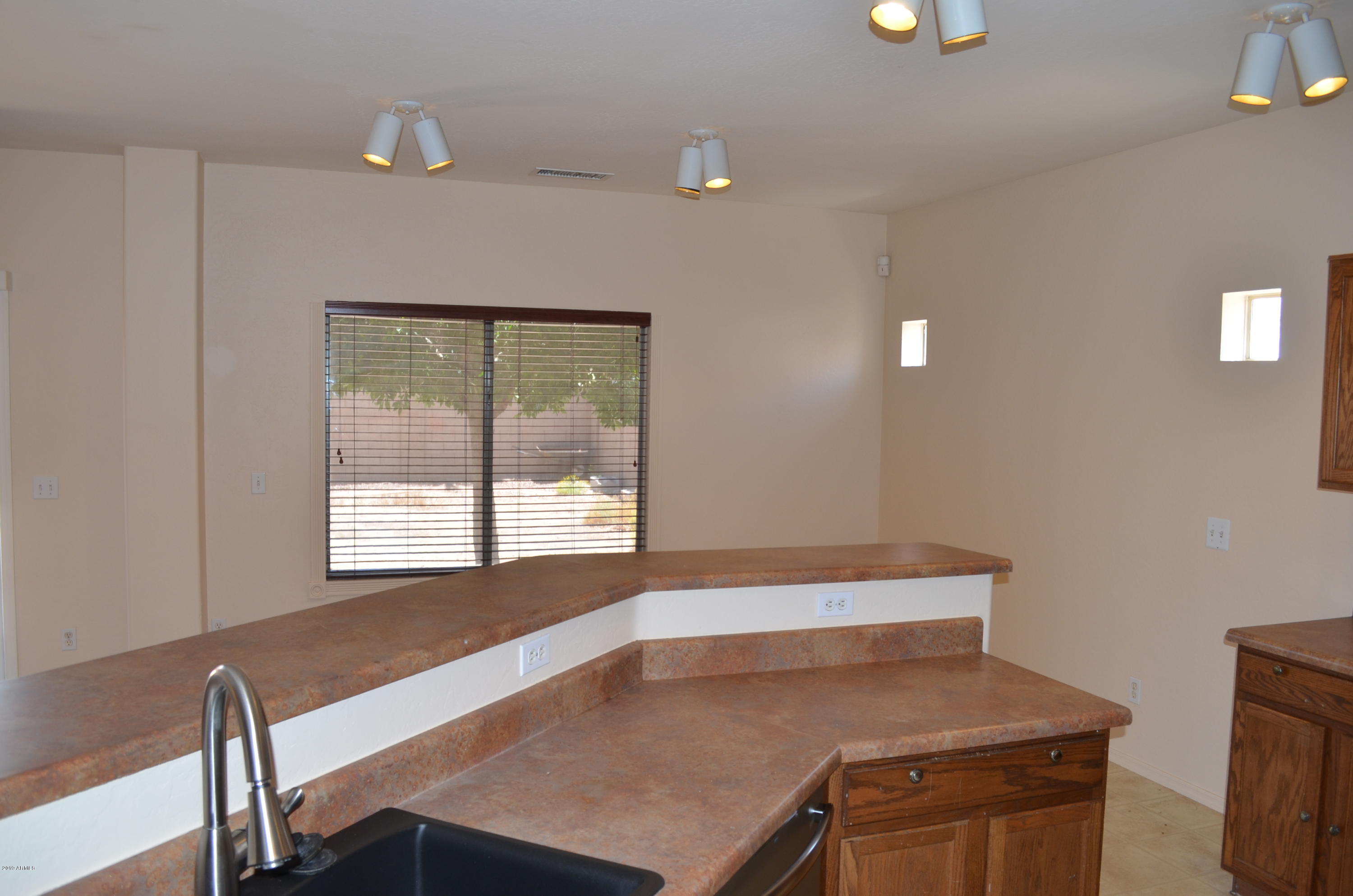 13009 West Bloomfield Road El Mirage, AZ 85335 - Photo 58 of 84 DSC_1314