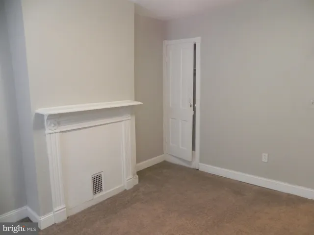 a view of empty room