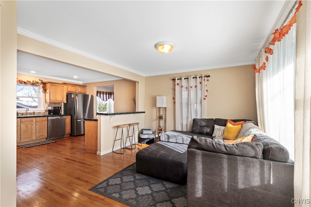 821 Velasko Road Syracuse, NY 13207 - Photo 14 of 30