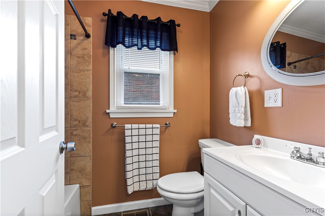 821 Velasko Road Syracuse, NY 13207 - Photo 20 of 30