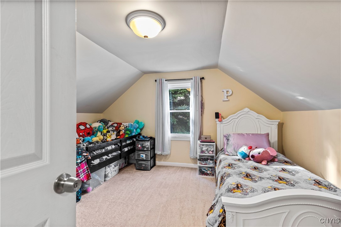 821 Velasko Road Syracuse, NY 13207 - Photo 23 of 30