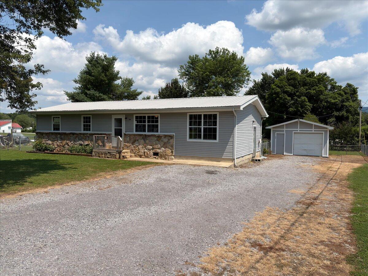 284 Rutland Avenue Dunlap, TN 37327 - Photo 2 of 43 42-IMG_2651