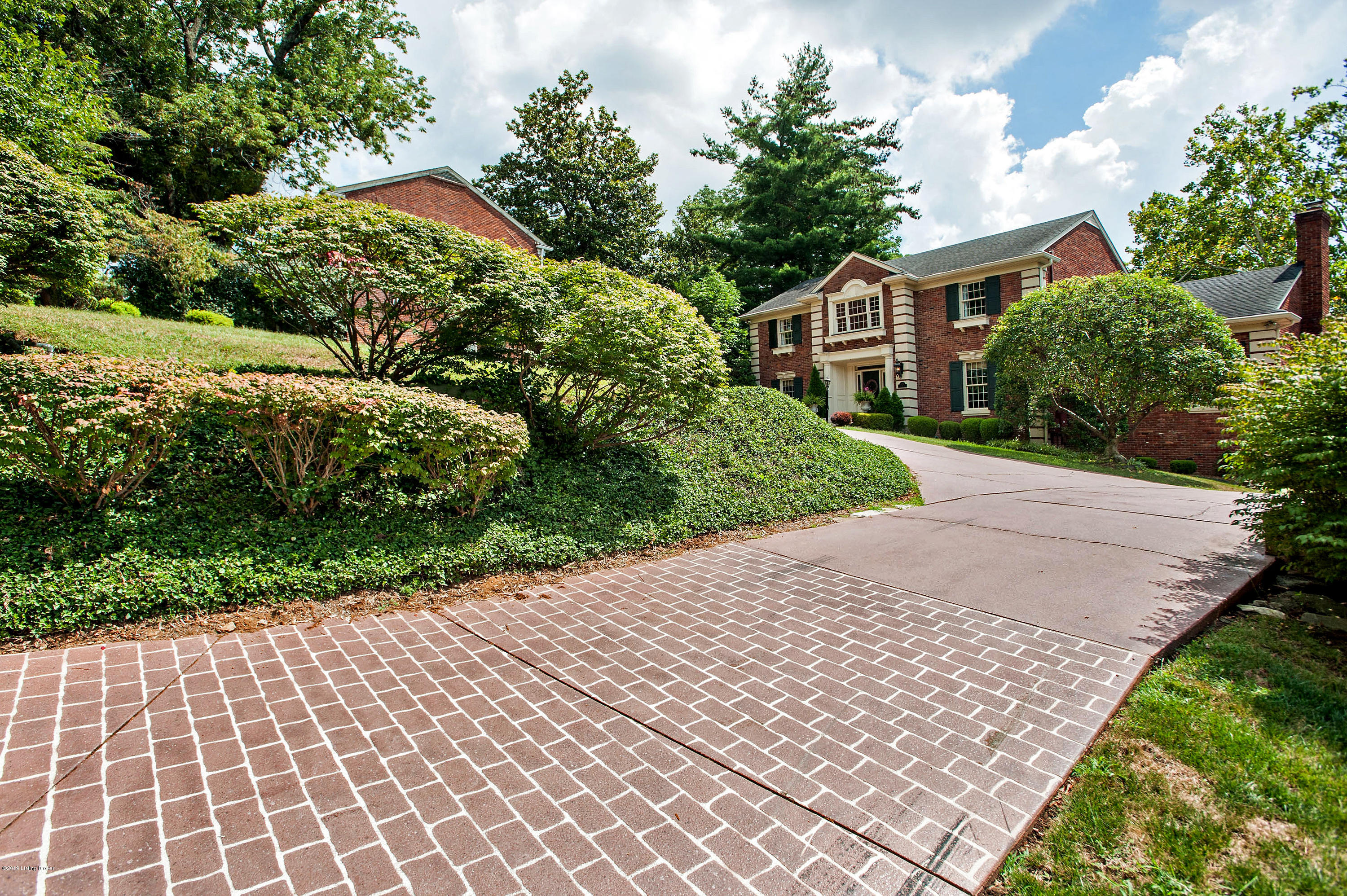 1123 Red Fox Road Louisville, KY 40205 - Photo 73 of 74 Attractive Setting