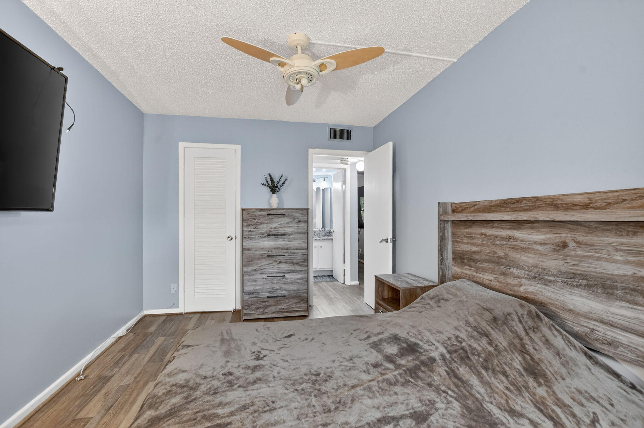 262 Ventnor R Deerfield Beach, FL 33442 - Photo 17 of 57 21-web-or-mls-DSC_3041