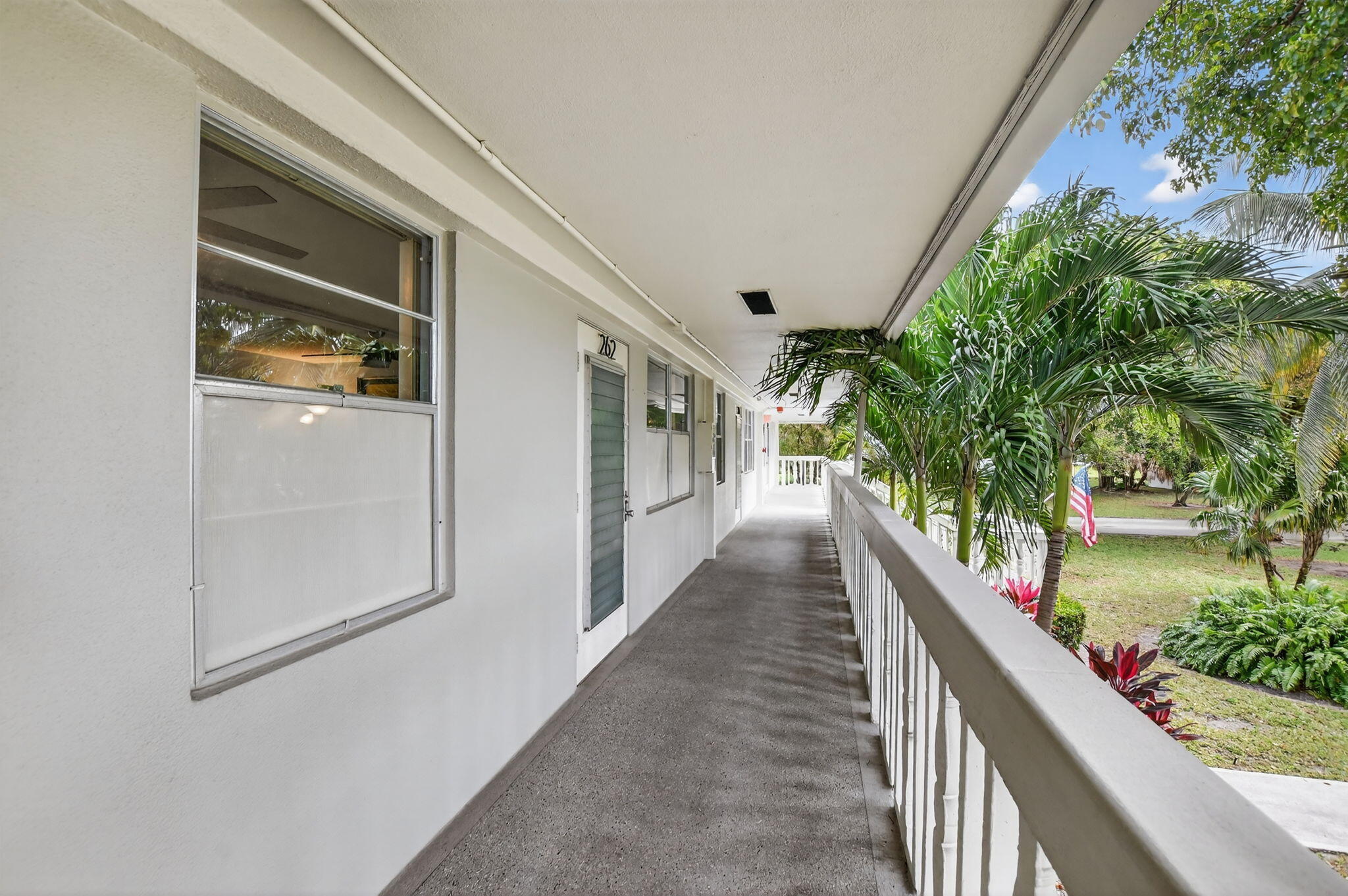 262 Ventnor R Deerfield Beach, FL 33442 - Photo 2 of 57 2-web-or-mls-DSC_2948