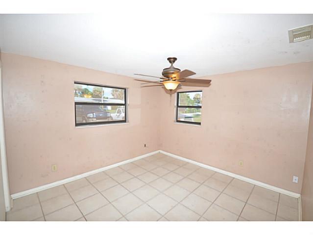 433 Robalo Court Stuart, FL 34996 - Photo 9 of 10 Gallery Image 9