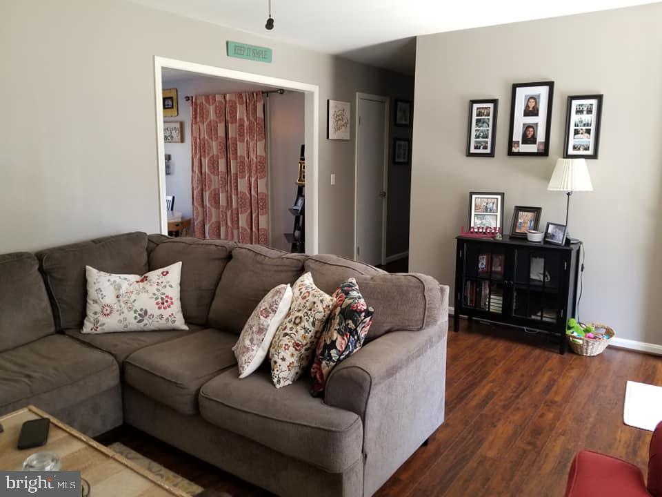 25644 Garey Road Denton, MD 21629 - Photo 4 of 26 Living Room
