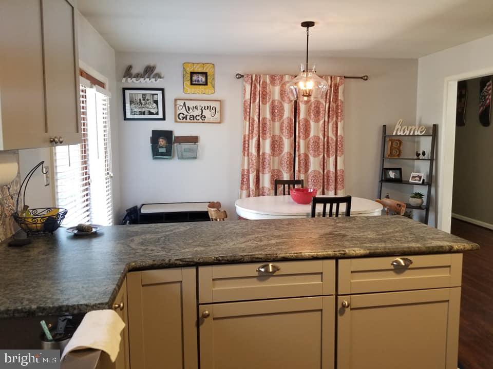 25644 Garey Road Denton, MD 21629 - Photo 9 of 26 Kitchen Bar