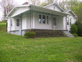 191 Walnut Hill Road Bristol, TN 37620 - Photo 1 of 7 front with wrap around porch