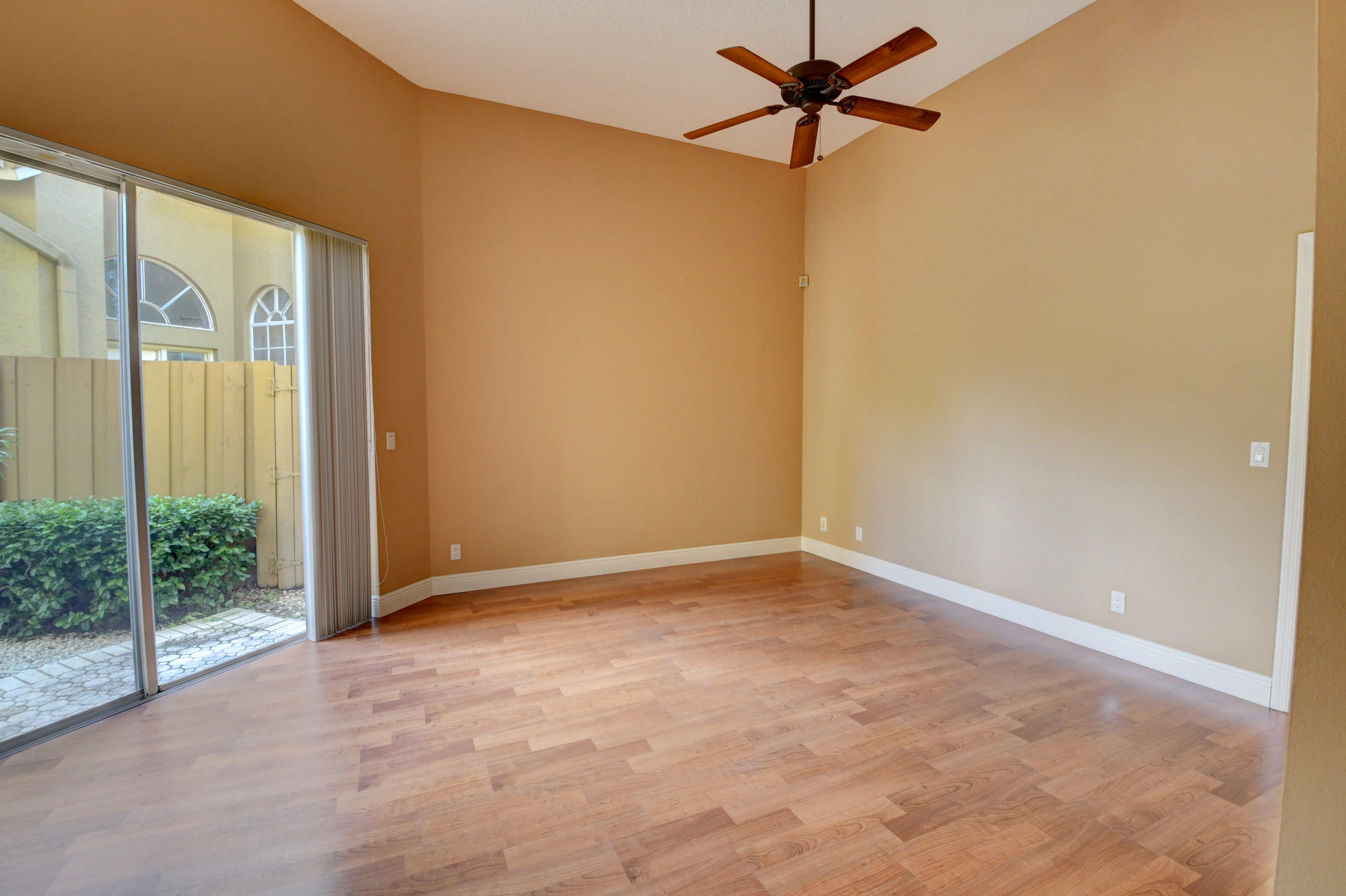6612 Northwest 25th Terrace Boca Raton, FL 33496 - Photo 15 of 27 21_dsc_6318_19_20_21_22