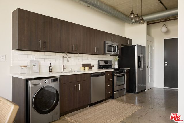 $662,500 | 825 East 4th Street, Unit 209, Los Angeles, CA 90013