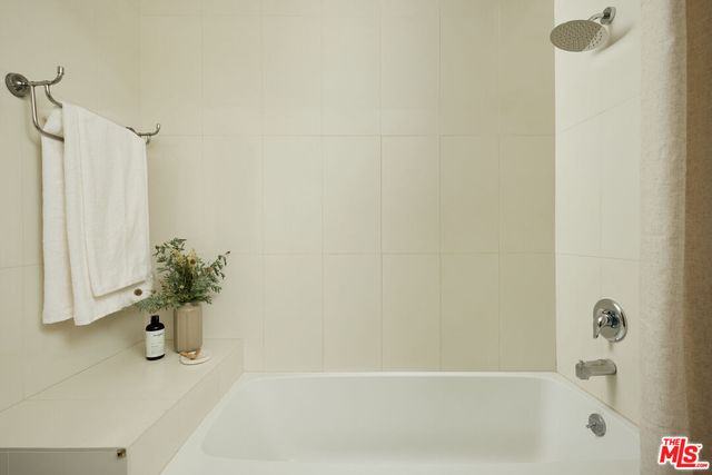 $662,500 | 825 East 4th Street, Unit 209, Los Angeles, CA 90013